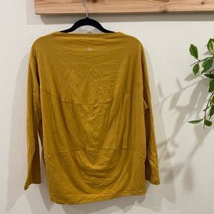Lululemon yellow gold long sleeve tee size 12